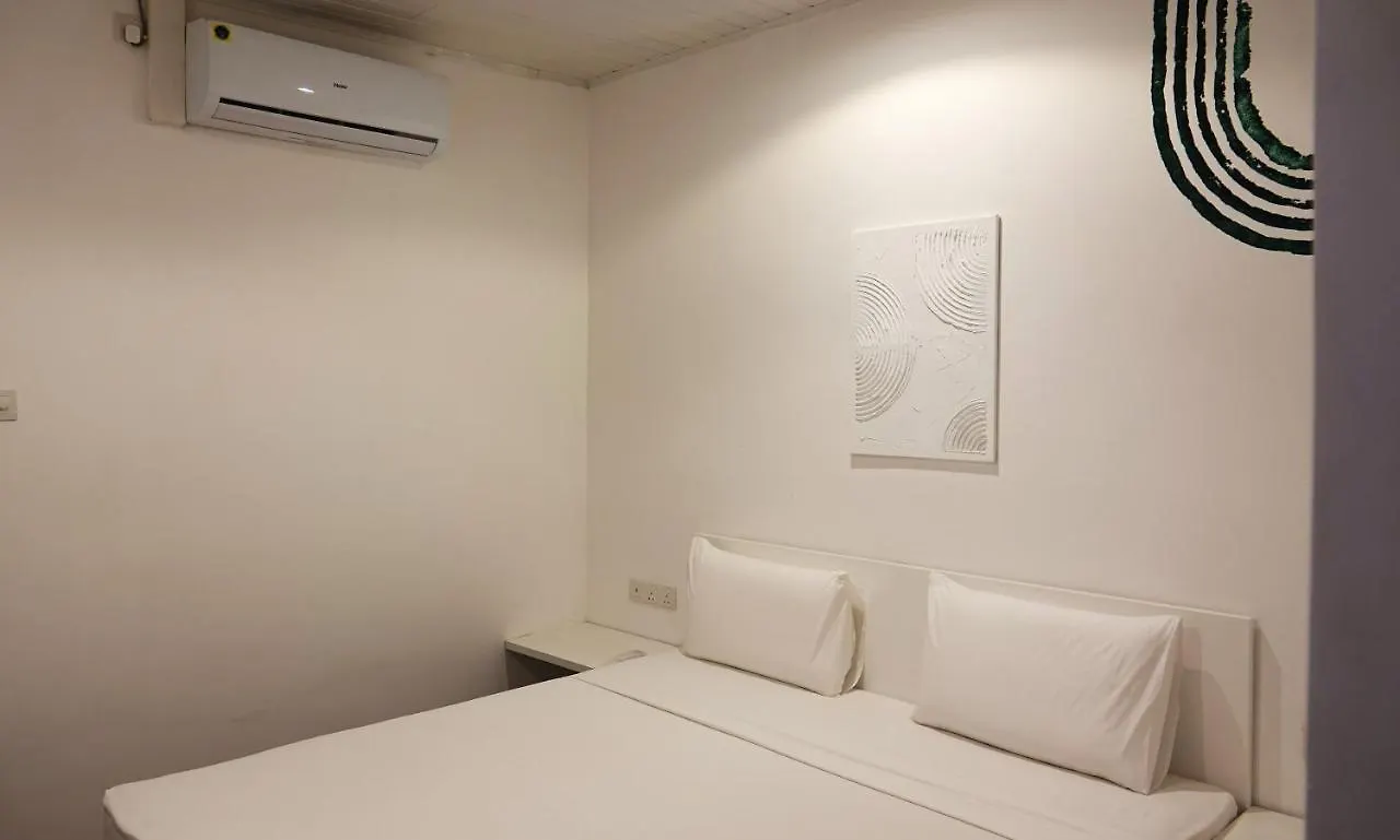 City Beds Negombo 0*,